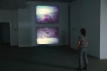 état guerrier, installation vidéo de manon labrecque, corps, eau, fleuve