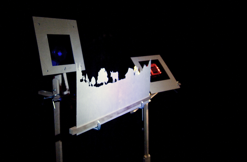 mécanisme de réanimation no 5, installation cinétique et sonore de manon labrecque,mécanisme,ciel,fragmentation,lanterne magique,étoiles