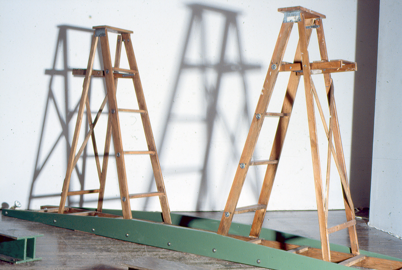 gravité,performance dans installation de diane dubeau et manon labrecque, mouvement perpétuel,topographie,loi gravitationnelle
