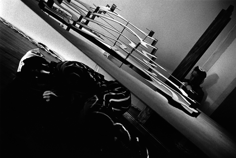 gravité,performance dans installation de diane dubeau et manon labrecque, mouvement perpétuel,topographie,loi gravitationnelle